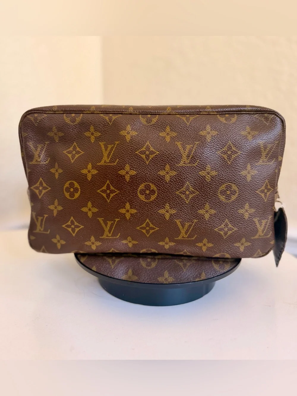 ✨🛍️ Louis Vuitton Monogram Trousse Toilette 28 Pouch Coated Canvas & Heart Charm